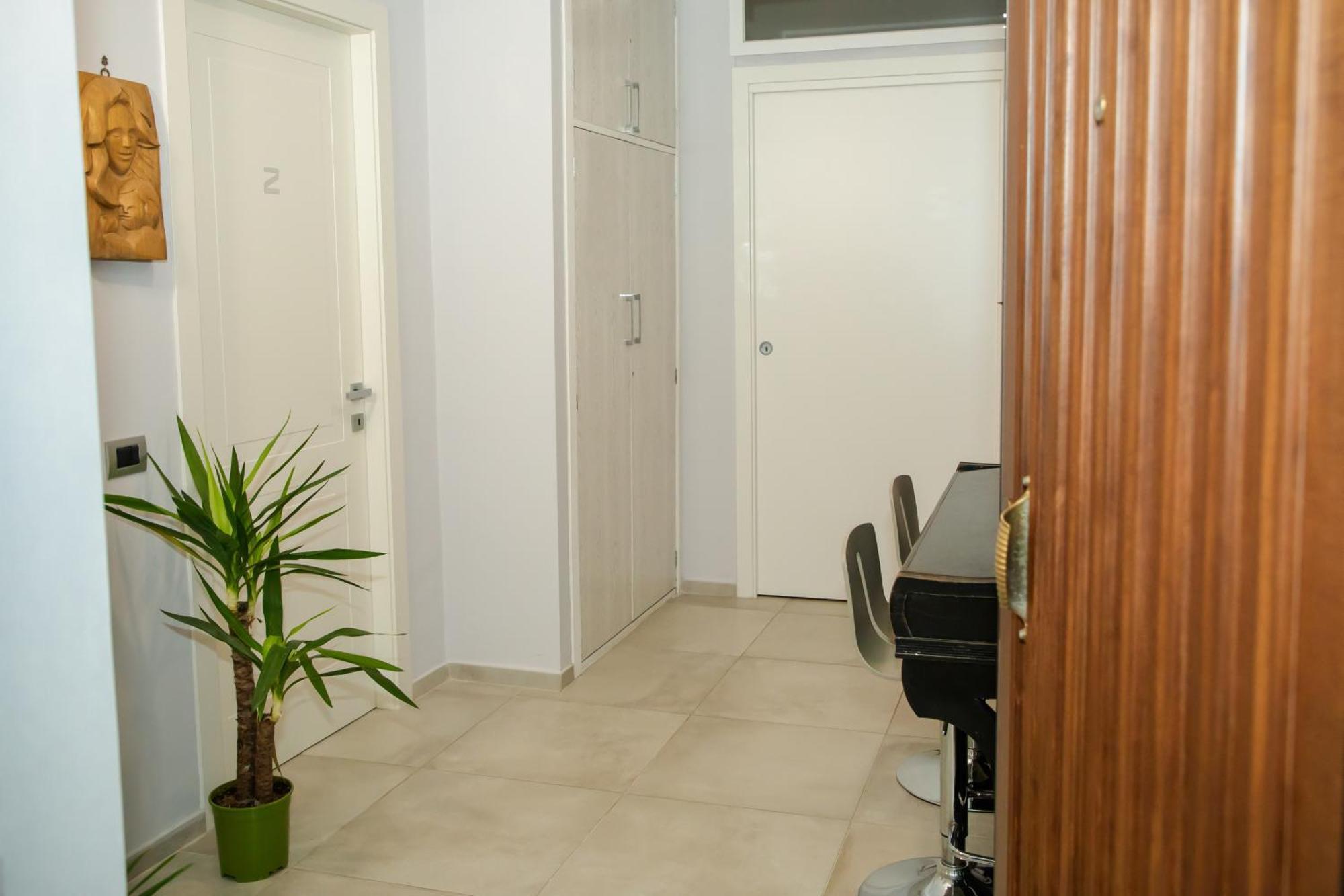 Double Room Private External Bathroom,1540593052:JPEG