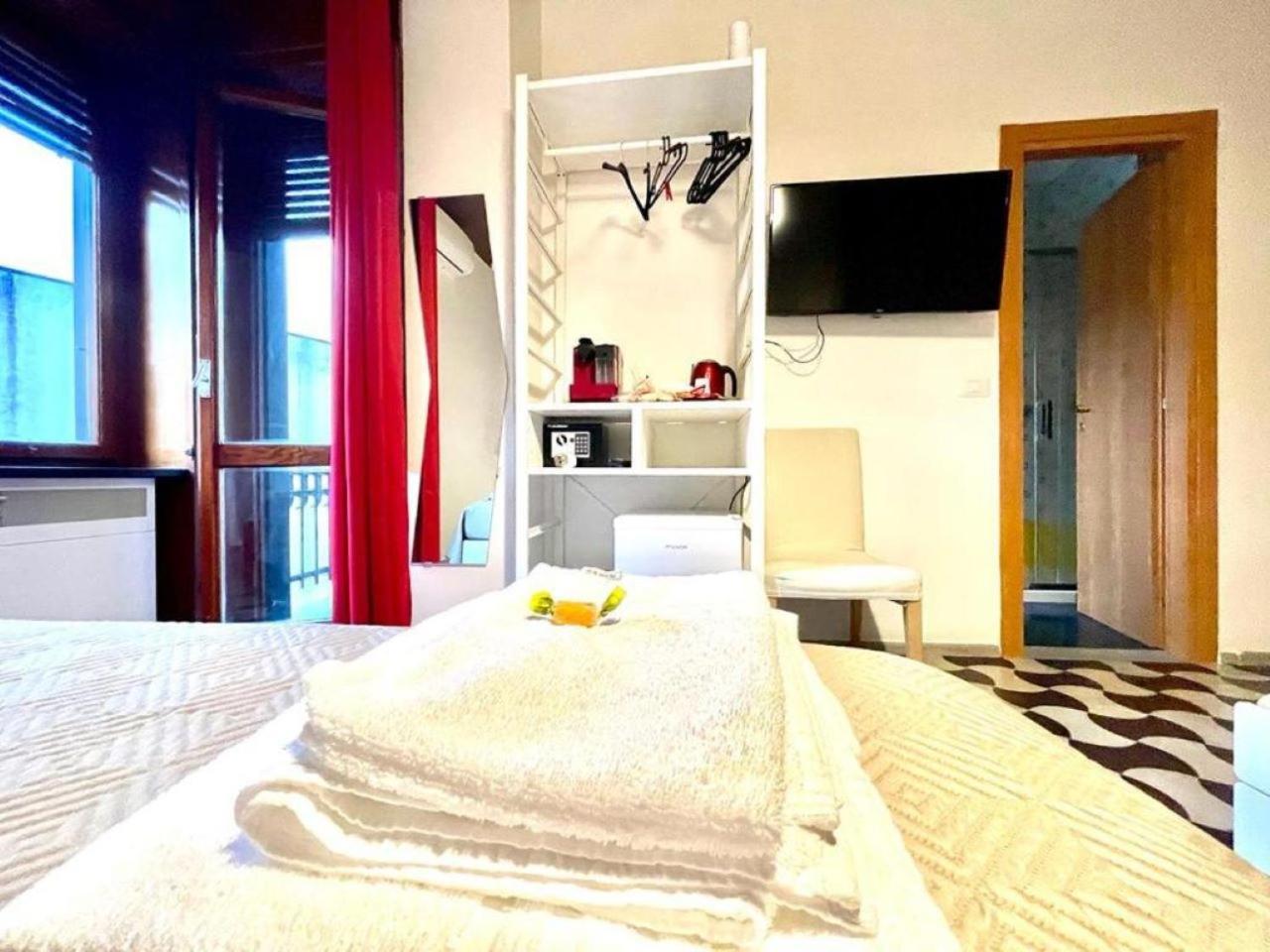 Basic Triple Room