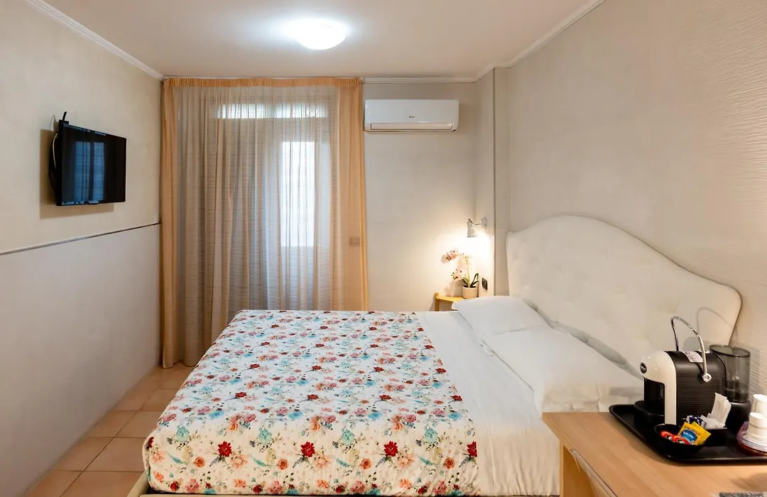 Vittoria Guest House Salerno-1