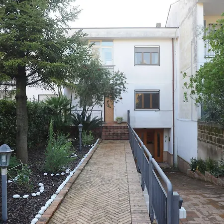 B&B Viale Delle Colline-3